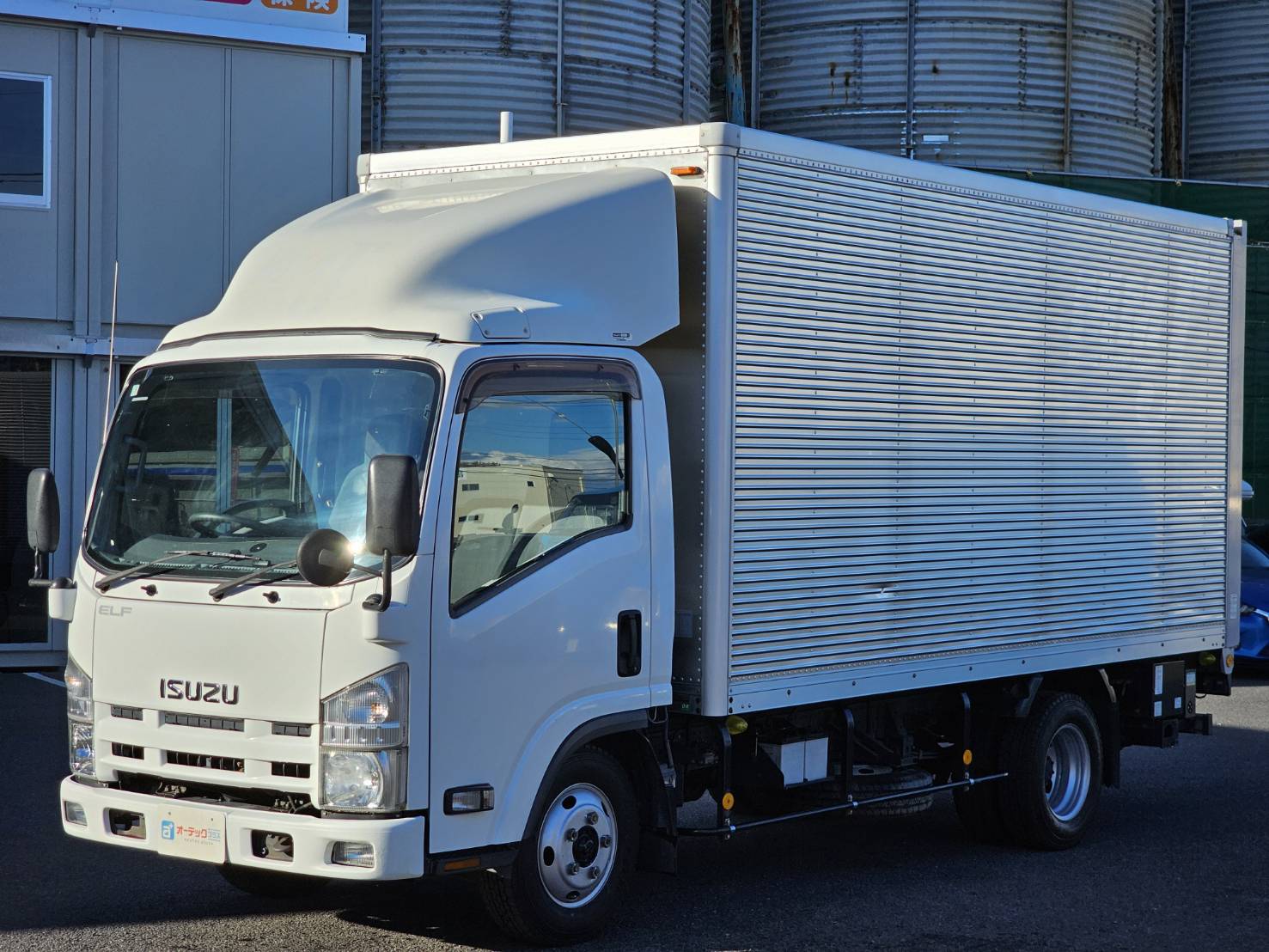 いすゞ エルフ アルミバン ご納車